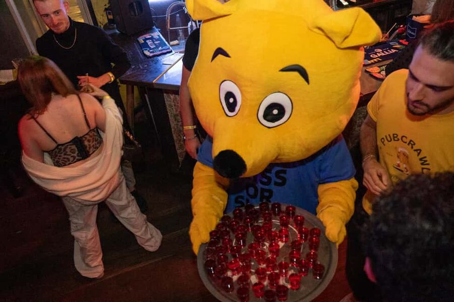 Nice: Orange Bar Crawl with 5 Free Shots & VIP Club Entry - What the $20 price really covers