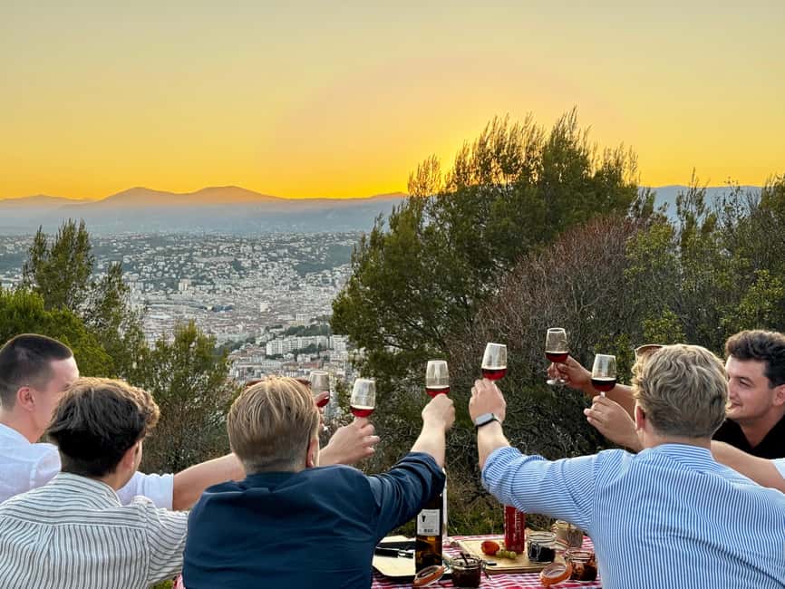 Nice: Sunset & Wine Tasting in a historic Land Rover - Villefranche-sur-Mer in a short stop
