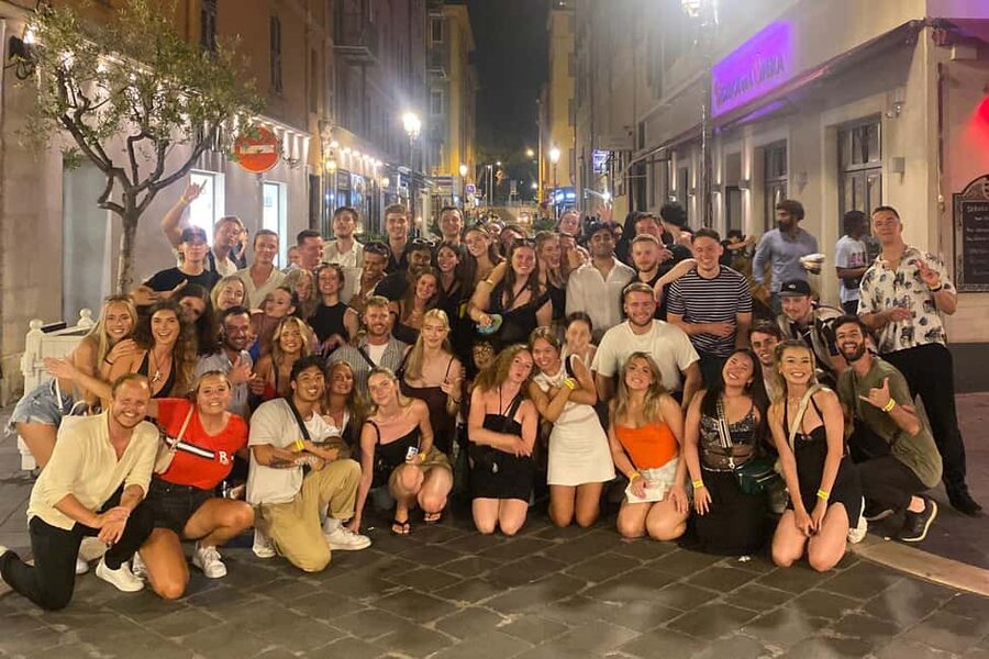 Nice: Ultimate Party Bar Crawl Free Shots & VIP Club Entry - A ready-made night in Vieux Nice