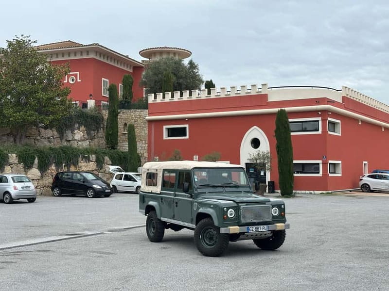 Nice : Wine Tasting at a Historic Château in a Land Rover ! - Leaving Port Lympia in a 1995 Land Rover