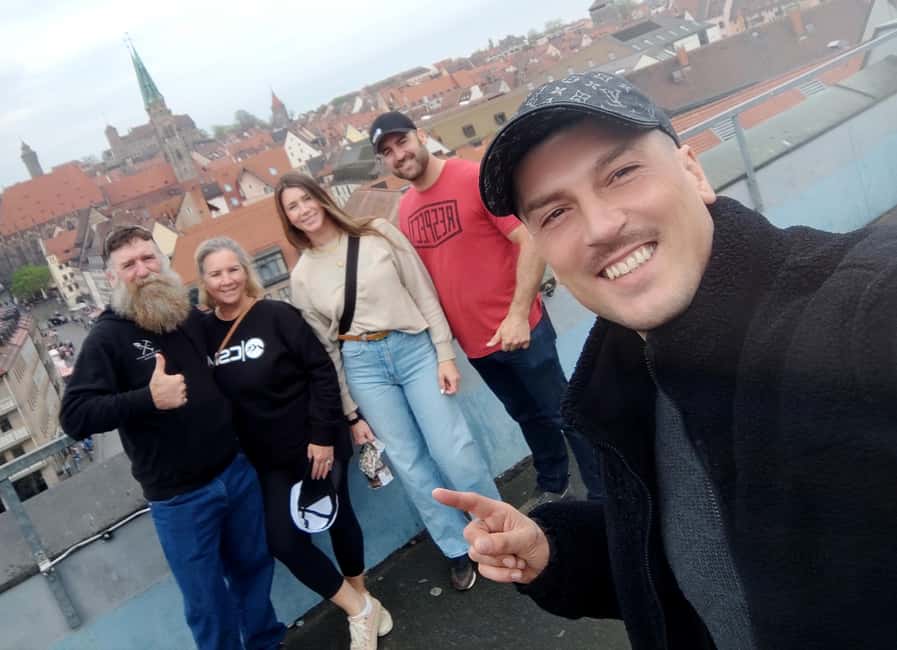 Nuremberg: Castle and Old Town Tour - incl. Tickets and red beer tasting - St. Sebaldus and the old town’s religious art