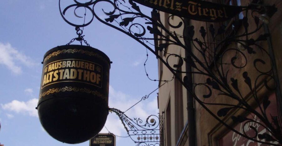 Nuremberg: Private 1.5-Hour Tour with Beer Tasting - The Imperial Castle above the city