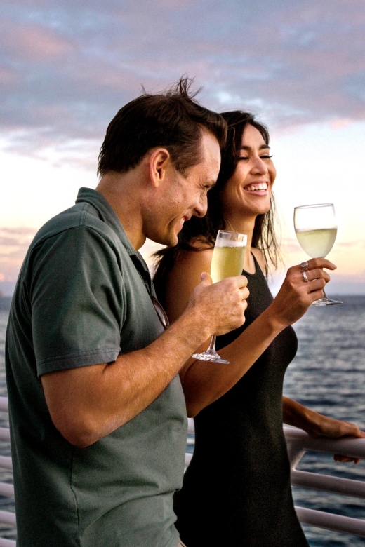 Oahu: Friday Night Fireworks Cocktail Cruise - Key points to know before you book