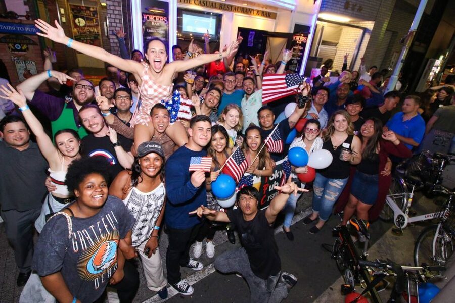 Osaka: Guided Pub Crawl - The first bar: a relaxed start with games and shots