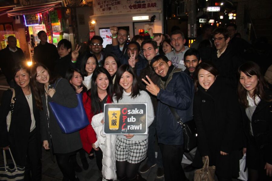 Osaka: Guided Pub Crawl - The second stop brings more music and mingling