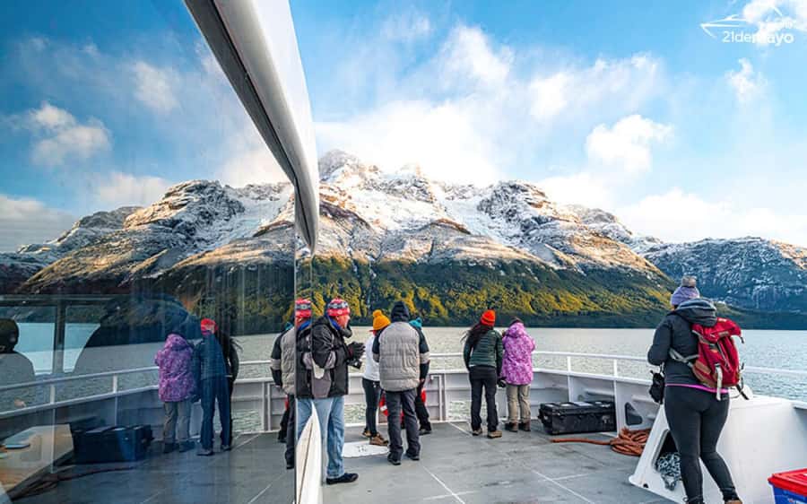 P. Natales: Balmaceda & Serrano Glaciers with Lunch & Whisky - Who should book this experience?