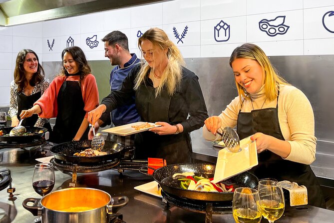 Paella Cooking Class, Wine Tasting & Central Market in Valencia - Why paella is the right way to meet Valencia