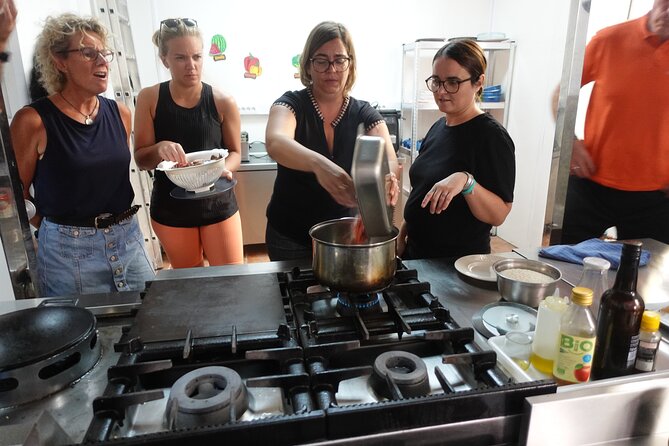 Paella & Sangria Class with Tapas and Market Visit - My recommendation for the paella and sangria class