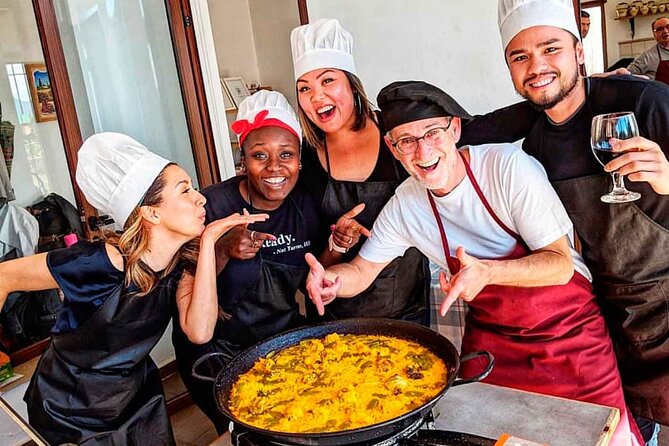Paella Workshop with Bottomless Sangria in Central Madrid - The shared paella pan and what you actually cook