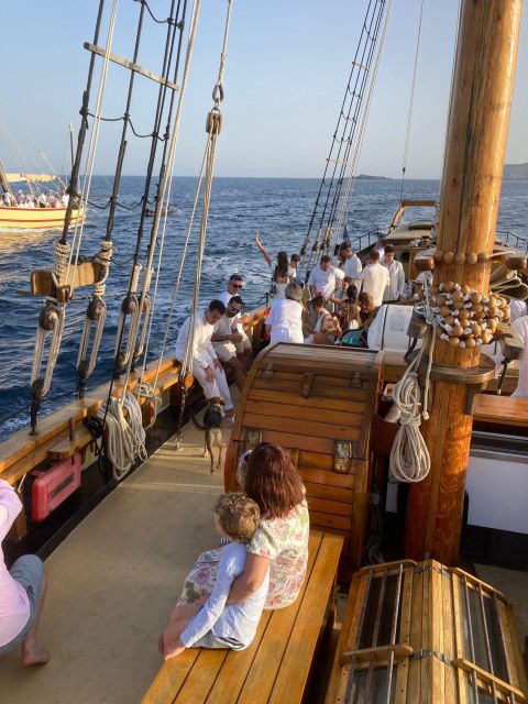 Palamós: Sunset Boat Tour with Glass of Cava - Setting Out From Palamós Port