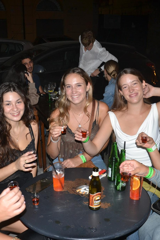 Palermo: Guided Bar Crawl with Shots and Discounts on Drinks - Why this Palermo pub crawl works