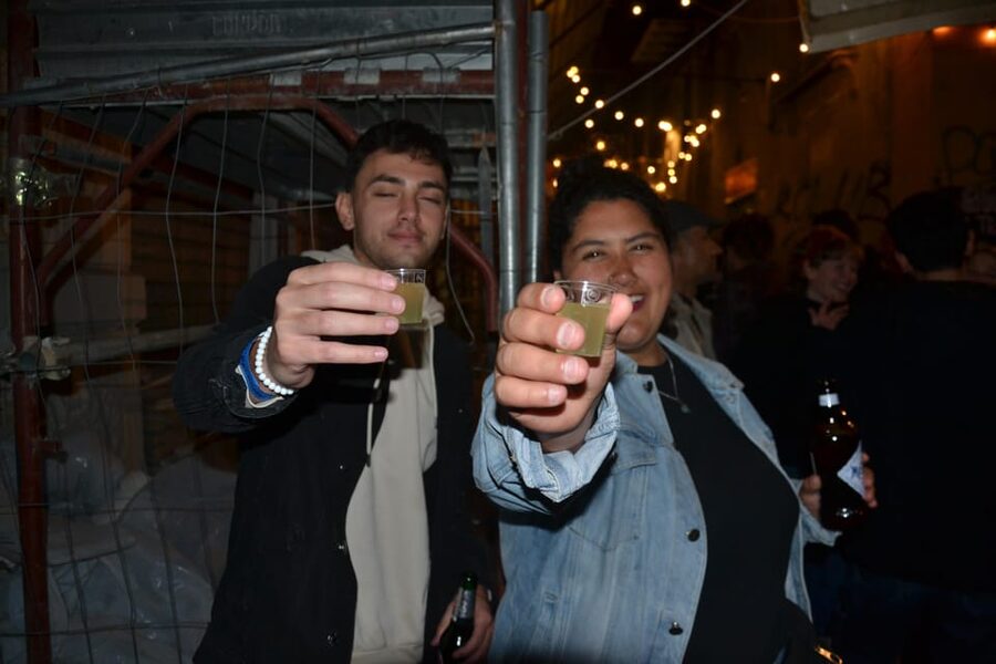 Palermo: Guided Bar Crawl with Shots and Discounts on Drinks - What to bring and how to make the night better