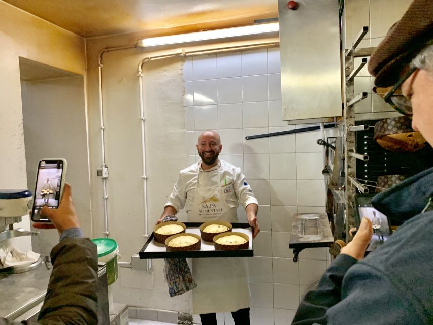 Palermo: Street Food and Local Market Tasting Tour - Capo Market brings Palermo’s daily life close