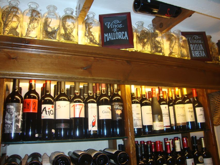 Palma Tour with Wine and Tapas Tasting - Meeting at Plaça de la Reina