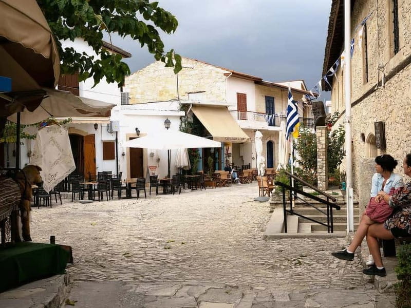 Paphos: Scenic Troodos Mountains Tour with Wine Tasting - How the transport and timing affect the day