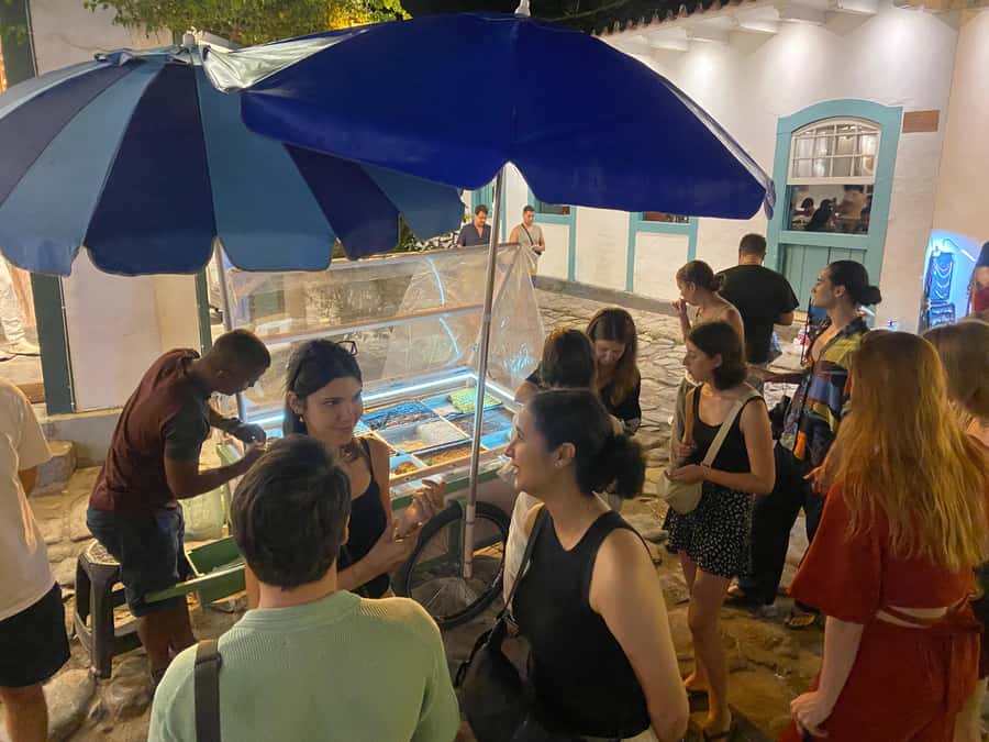 Paraty: Historic Centre Walking Tour & Cachaça Tasting - Why a 90-minute walk helps you read Paraty