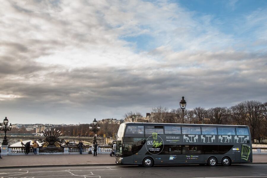 Paris: Champs Elysées Bus Toqué w/Lunch & Glass of Champagne - Why the small group and upper deck matter