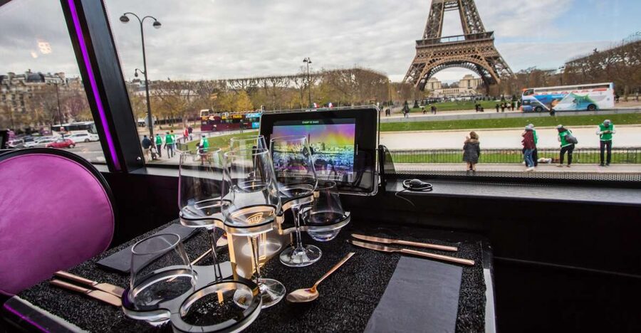 Paris: Champs Elysées Bus Toqué w/Lunch & Glass of Champagne - A route built for first-time Paris sightseers