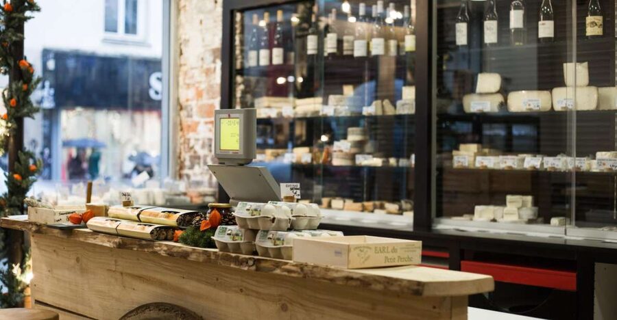 Paris: Cheese and Wine Class in a 17th Century Cellar - Seven cheeses, chosen to show variety