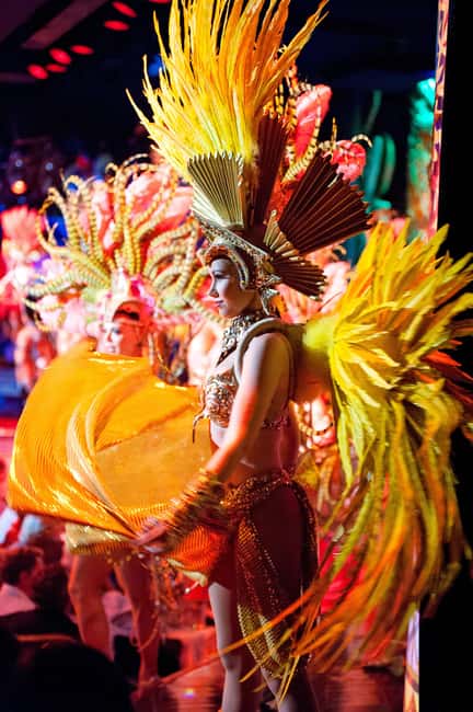 Paris: First Show Moulin Rouge with Champagne & Seine Cruise - Key points to know before booking