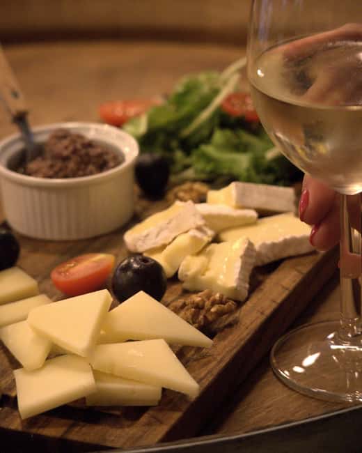 Paris: French wine tasting with cheeses and charcuterie - Four French regions in one cellar