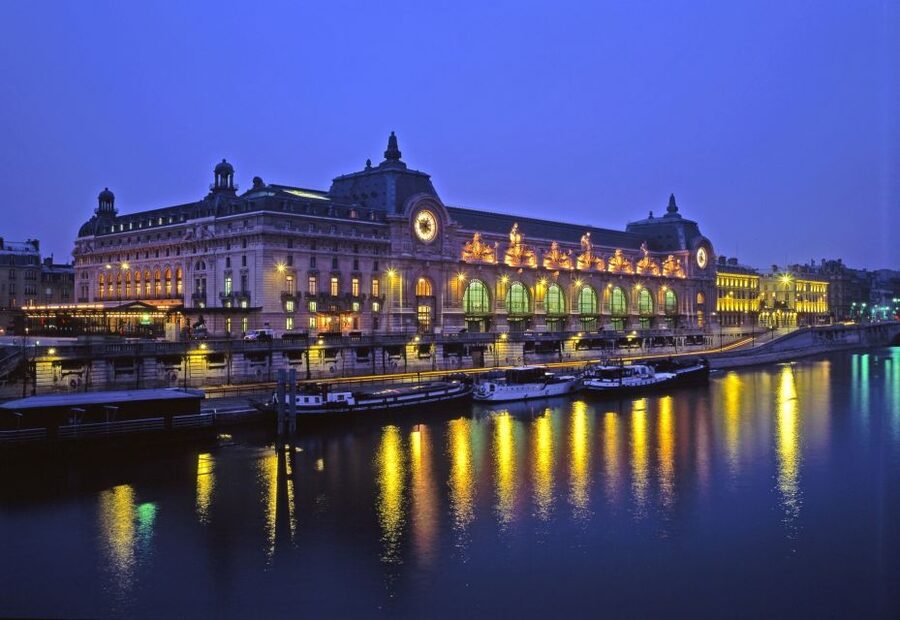 Paris: Happy Hour Evening Cruise on the Seine River - Why an evening Seine cruise works so well