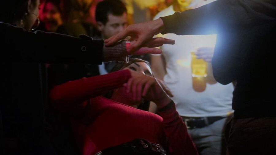 Paris: Latin Quarter Guided Pub Crawl to Bars and Clubs - A social night in the Latin Quarter