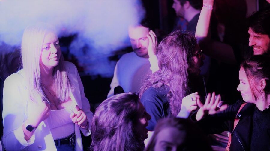Paris: Latin Quarter Guided Pub Crawl to Bars and Clubs - Why the guides matter more than the bar list