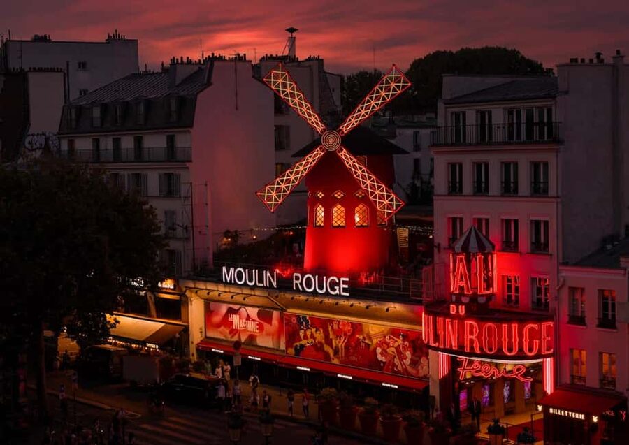 Paris: Moulin Rouge Cabaret Show Ticket with Champagne - The opening acts and the big production numbers