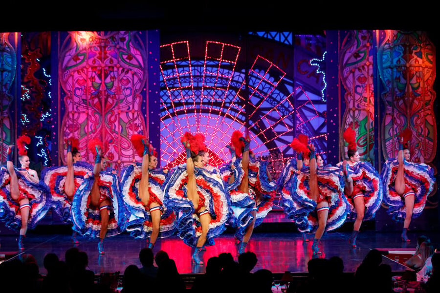 Paris: Moulin Rouge Dinner Show, Champagne, and Transport - A three-course dinner with a Belle Epoque feel