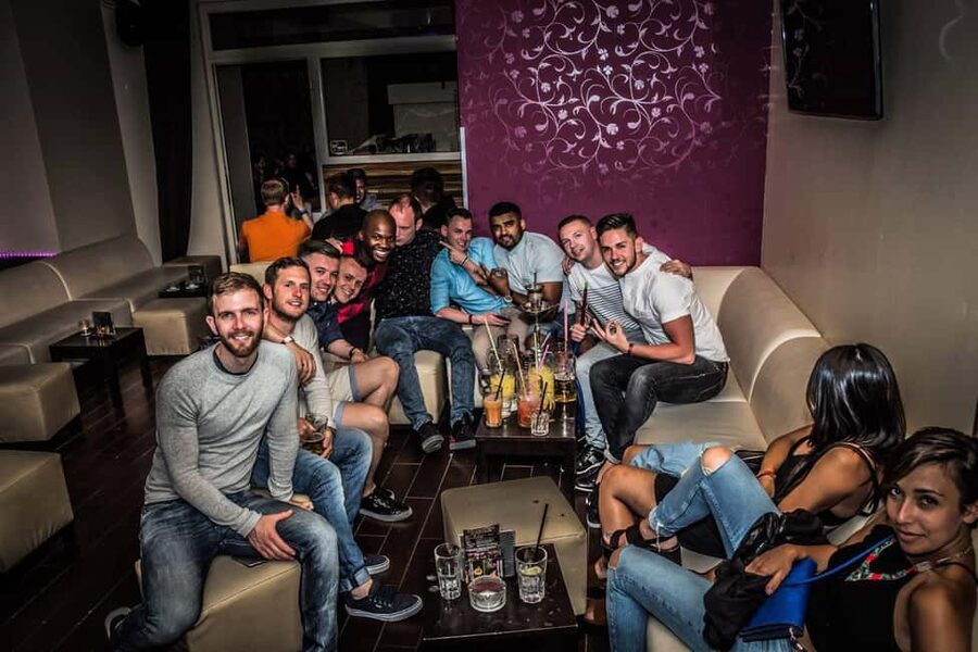Paris: Pub Crawl with Shots and Nightclub Entry - My take: a social night with good built-in value