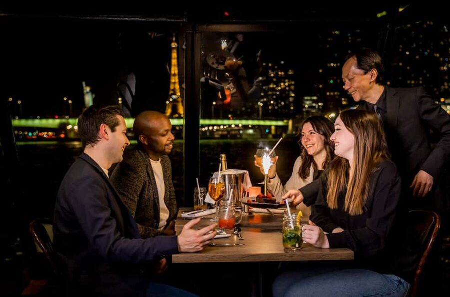 Paris: Seine River Champagne Dinner Cruise with Live Music - A Seine dinner framed by Paris at night