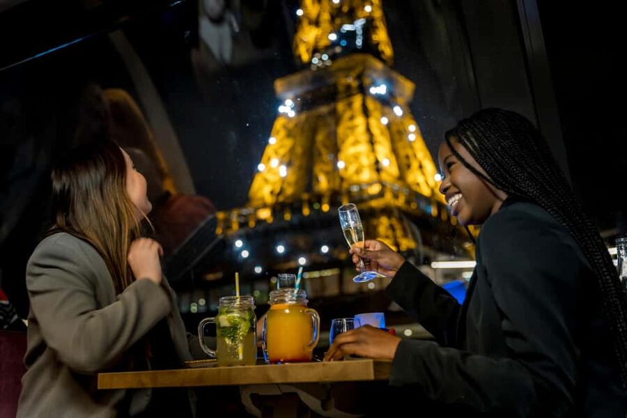 Paris: Seine River Champagne Dinner Cruise with Live Music - A seasonal menu with several strong choices