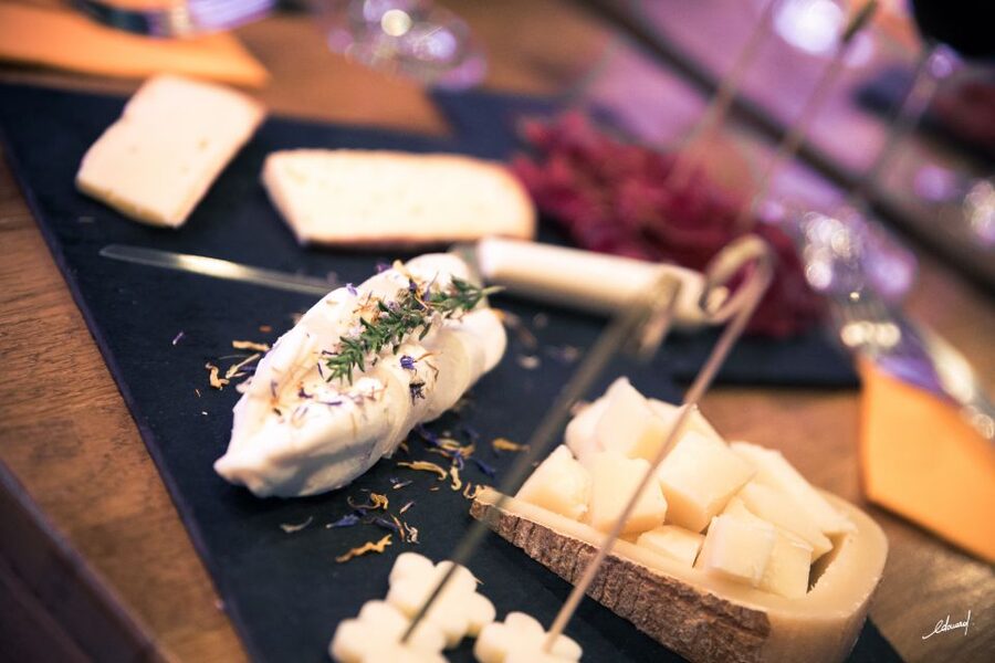 Paris: Wine and Cheese Tasting - Guides who make room for questions