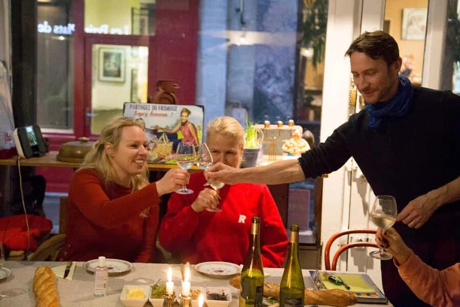 Paris: Wine and Cheese Tasting with a Chef Sommelier - Blind tastings make the lesson more fun