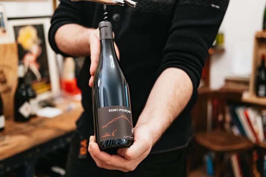 Paris: Wine Tasting Experience with 6 Wines and Cheese Board - Should you book this Paris wine tasting?