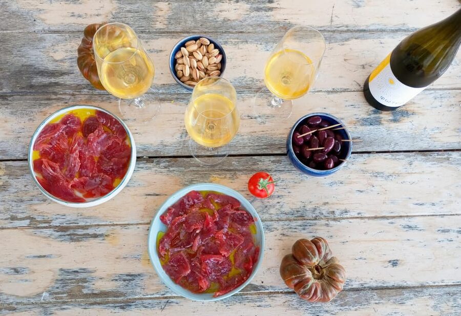 Paros: Wine tasting at Local Winery - A quieter side of Paros, between vines and sea