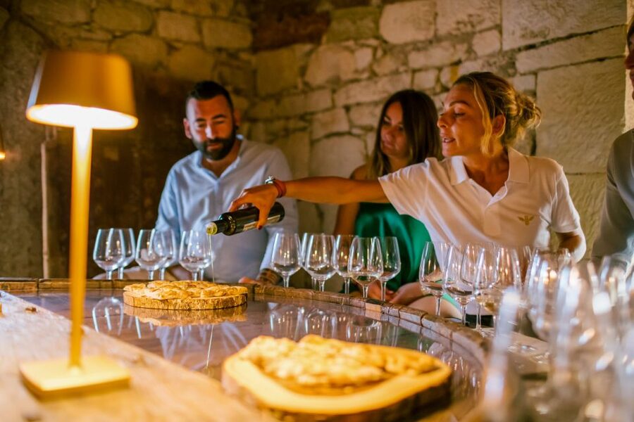 Pastrengo: Lake Garda Wine & Food Tasting in Historic Fort - Guide language and the risk of a rushed tasting