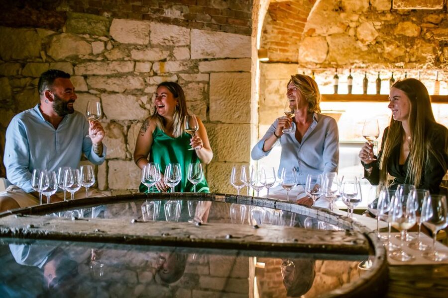 Pastrengo: Lake Garda Wine & Food Tasting in Historic Fort - What happens during the 90-minute visit