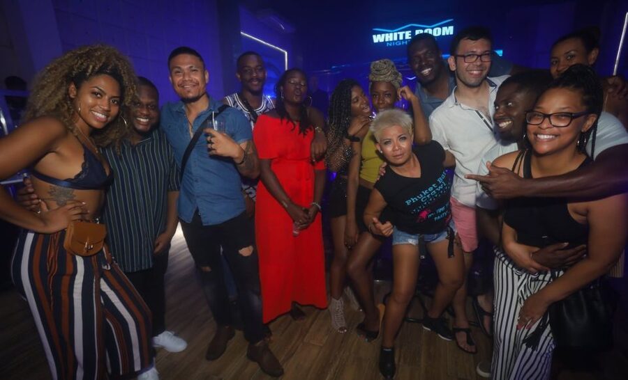 Phuket: Bar Crawl Tour - Why Bangla Road works for a guided night out