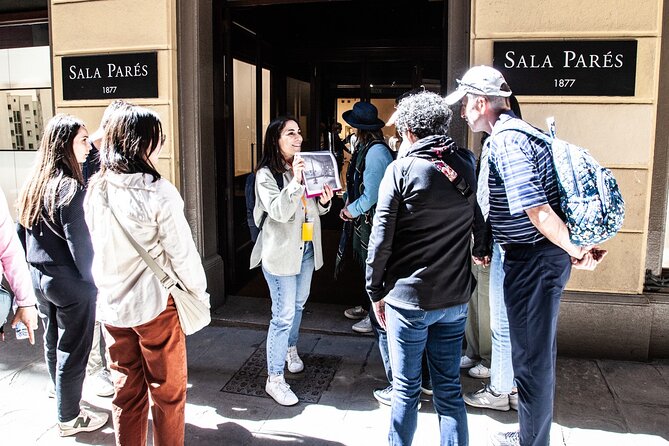 Picasso Museum and Walking Tour Plus Optional Wine & Food Tasting - Sala Pares and Picasso’s first exhibition setting