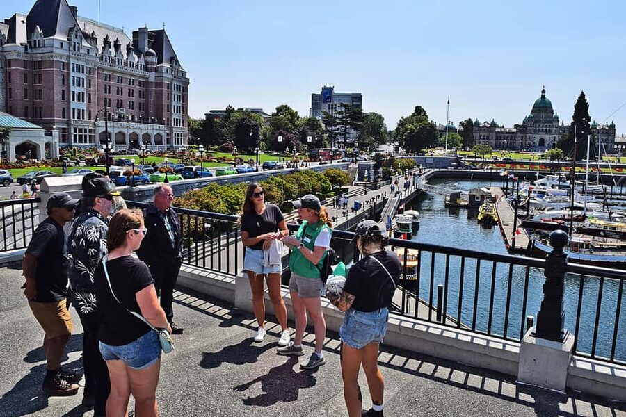 Pickle Pub Crawl: Ferry Rides and Appetizers - Fisherman’s Wharf: waterfront character, with a tradeoff