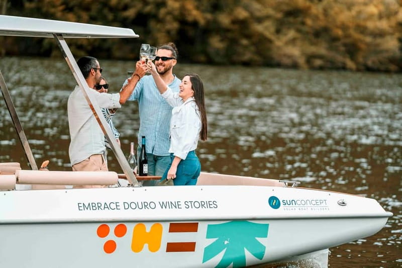 Pinhão: Douro River Solar Boat Tour with Wine Tasting - A quiet start beside the Douro in Pinhão