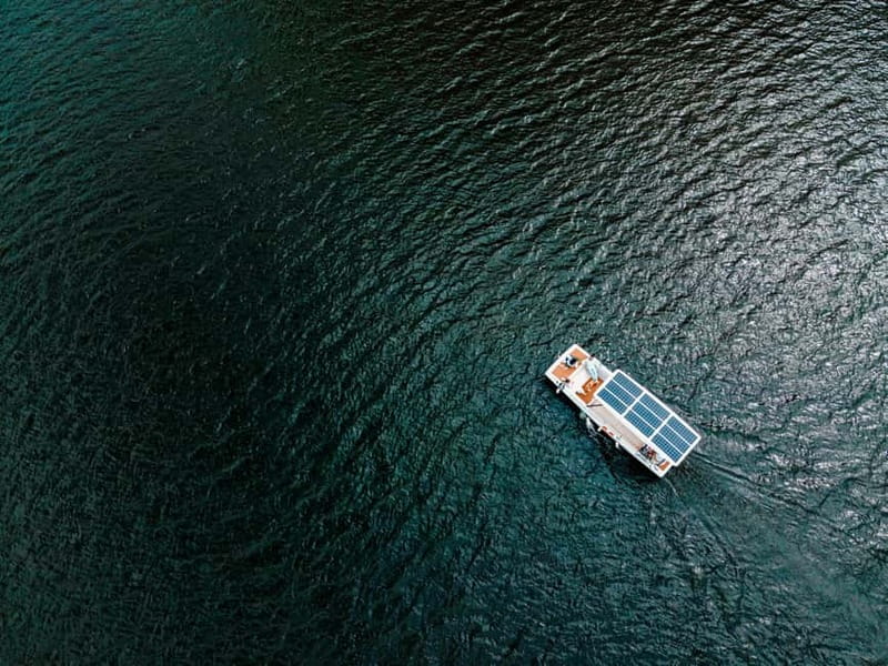 Pinhão: Douro River Solar Boat Tour with Wine Tasting - Thirty minutes upriver toward Romaneira