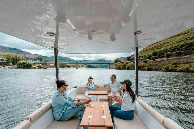 Pinhão: Douro River Solar Boat Tour with Wine Tasting - Why the solar boat changes the experience