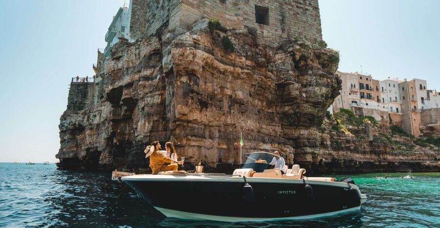 Polignano a Mare: Private Cruise with Champagne - Seeing Polignano from the water