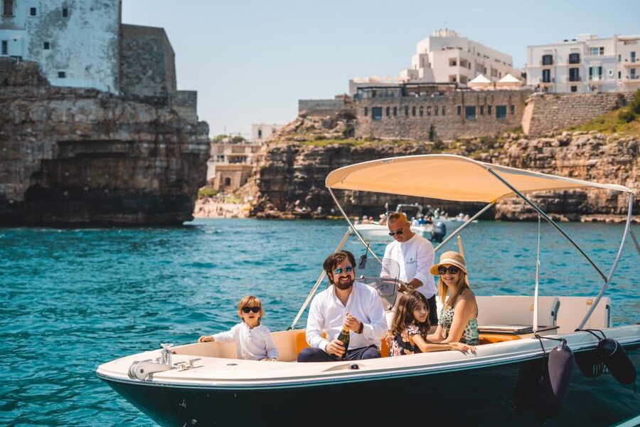 Polignano a Mare: Private Cruise with Champagne - What the skipper adds to the experience