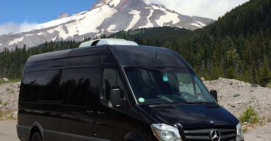Portland: Mount Hood Wine and Waterfalls Full-Day Tour - One day, three very different Oregon settings