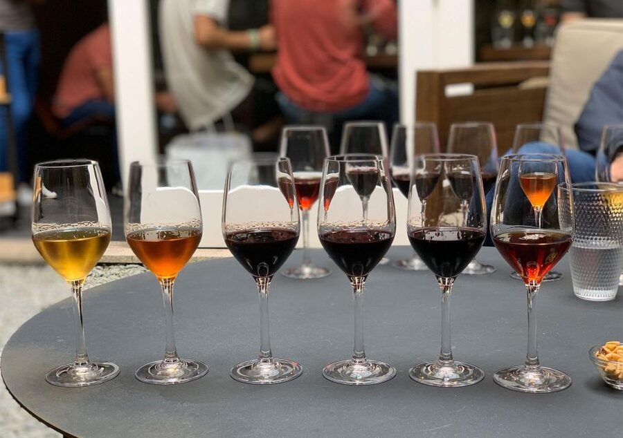 Porto: 3 or 5 Port Wine Tasting with Pairings - Food pairings that make the wine easier to understand