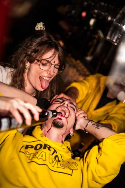 Porto: 4 Bar Pub Crawl, 7 Drinks, & Skip-the-Line Club Entry - The Largo de Alberto Pimentel portion